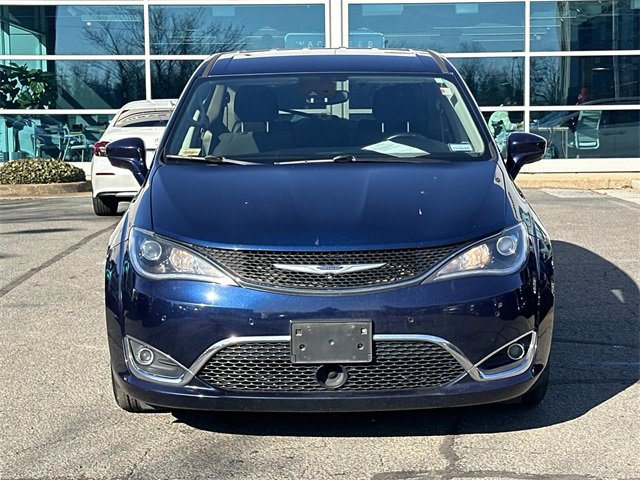 Certified 2020 Chrysler Pacifica Touring w/ Advanced Safetytec Group image 6