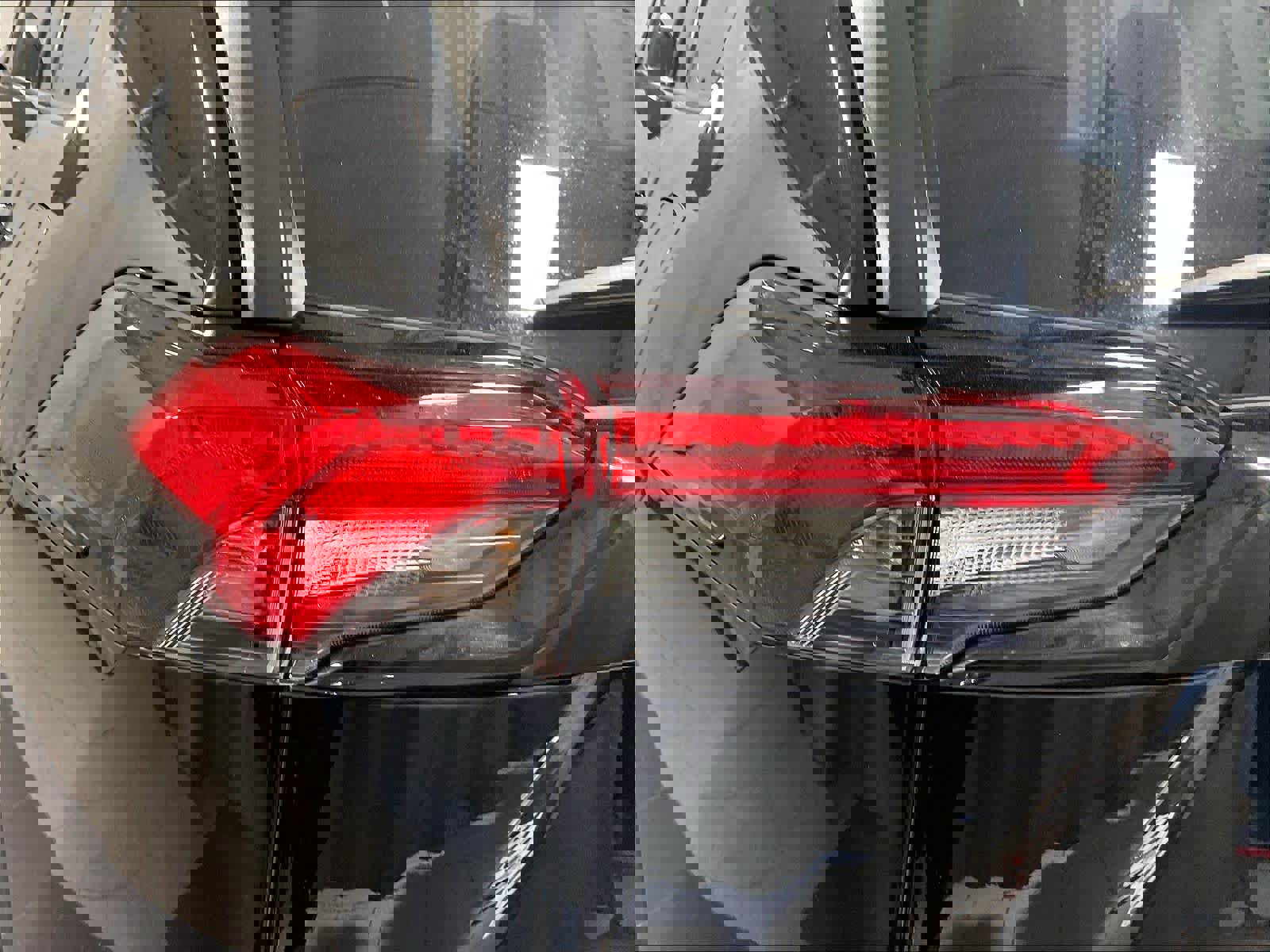 Used 2025 Toyota RAV4 XLE image 34