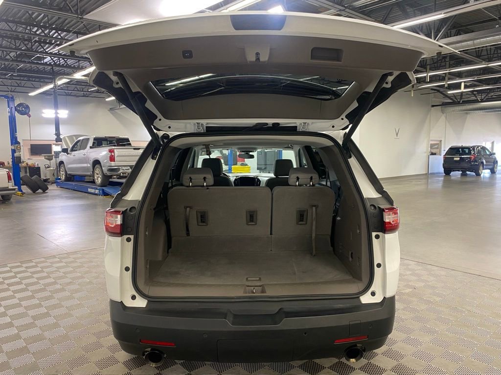 Used 2020 Chevrolet Traverse LT AWD/4WD image 10