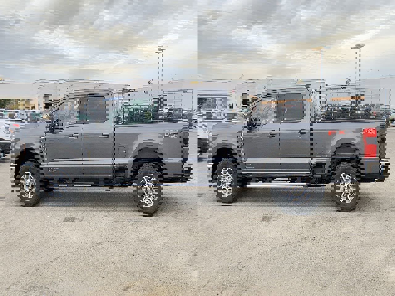 New 2026 Ford F250 Lariat w/ FX4 Off-Road Package image 5