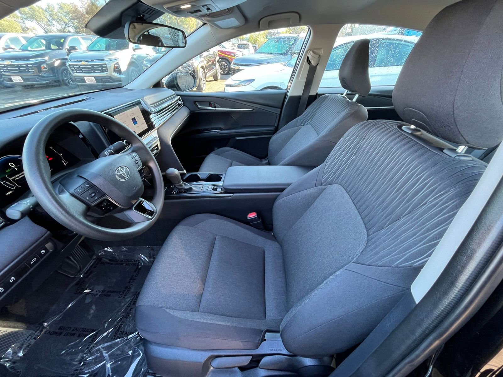 Used 2025 Toyota Camry LE image 25