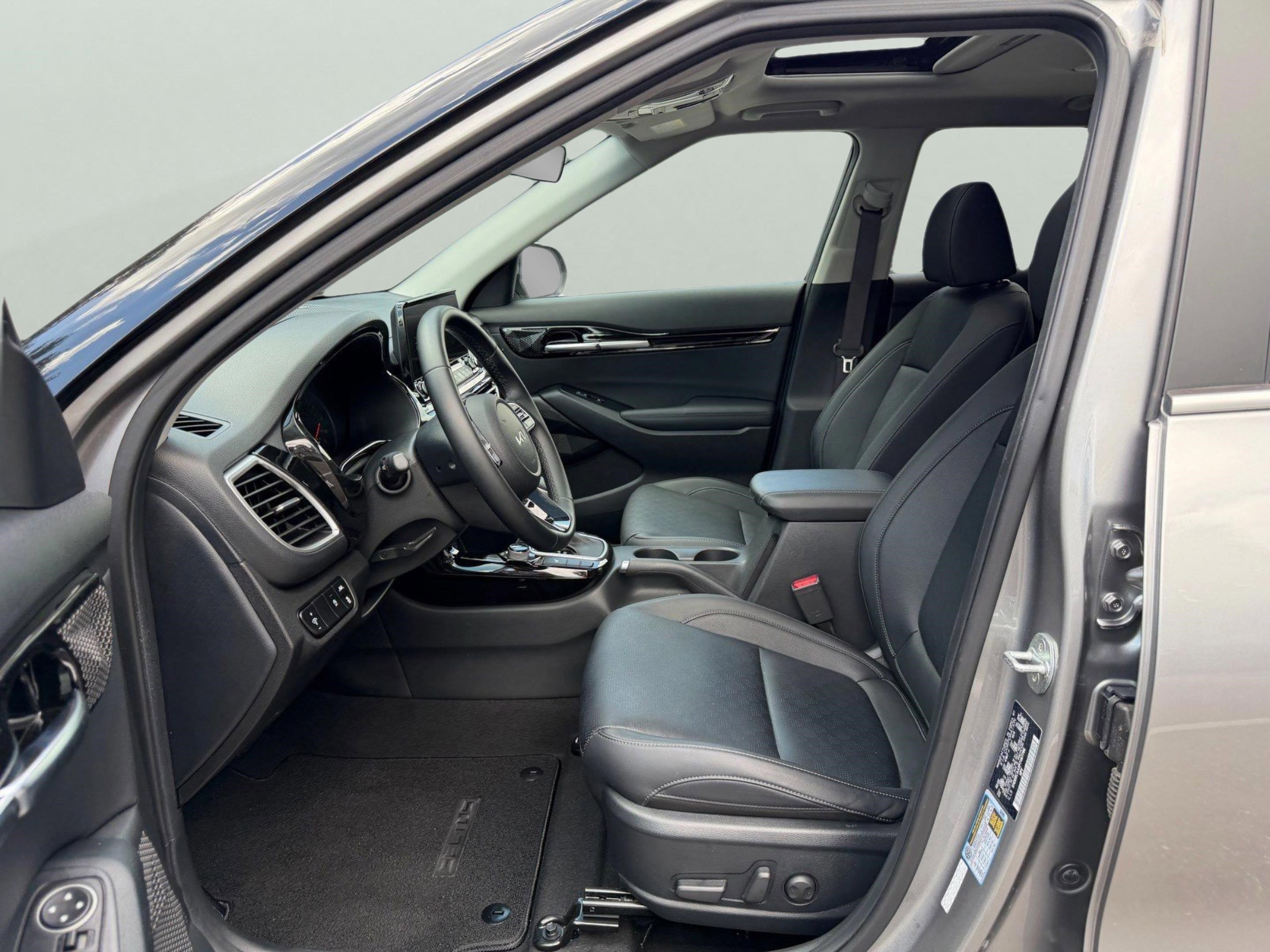Used 2023 Kia Seltos EX AWD/4WD image 9