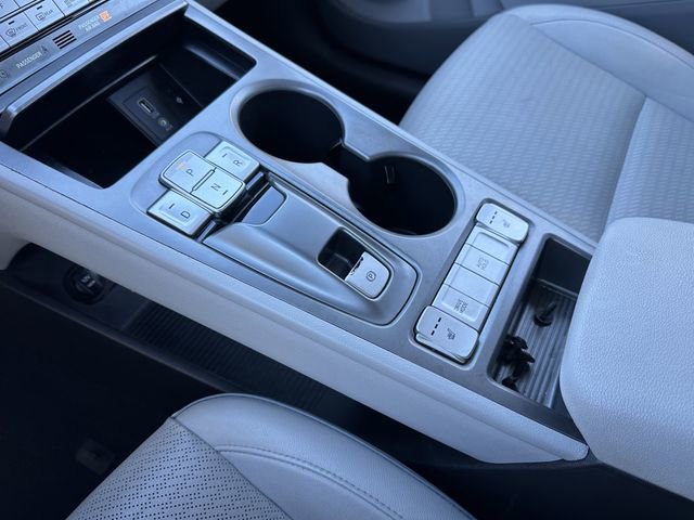 Used 2021 Hyundai Kona Limited image 24