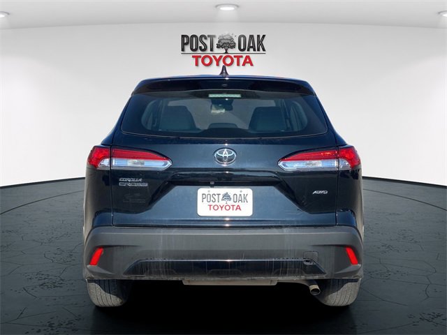 Used 2023 Toyota Corolla Cross L image 6