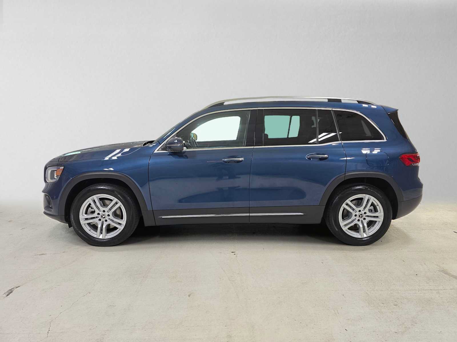 Used 2023 Mercedes-Benz GLB 250 4MATIC image 6