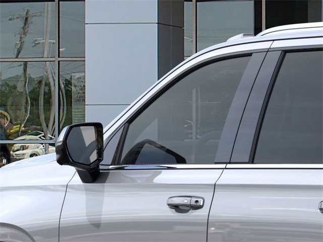 New 2026 Chevrolet Suburban Premier image 12