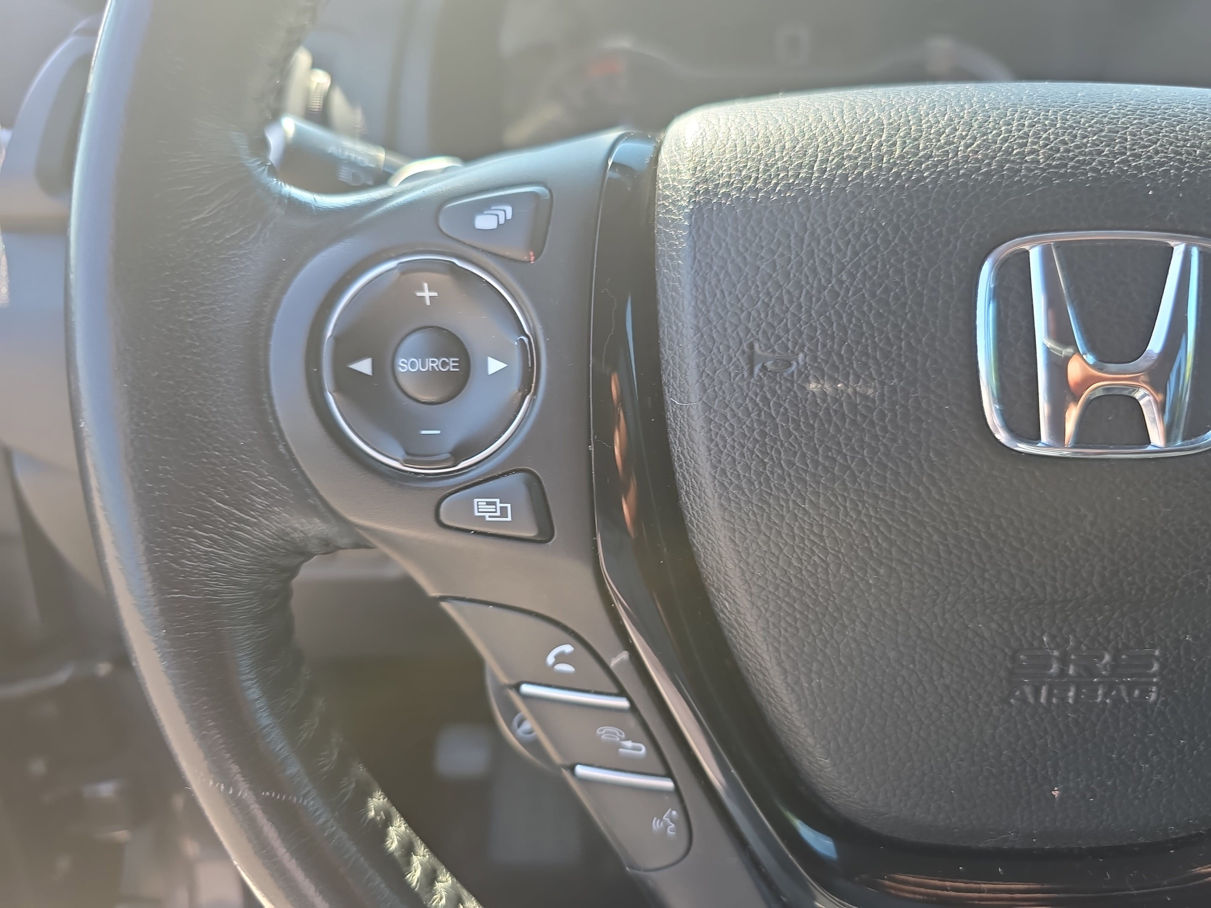 Used 2016 Honda Pilot Elite image 16