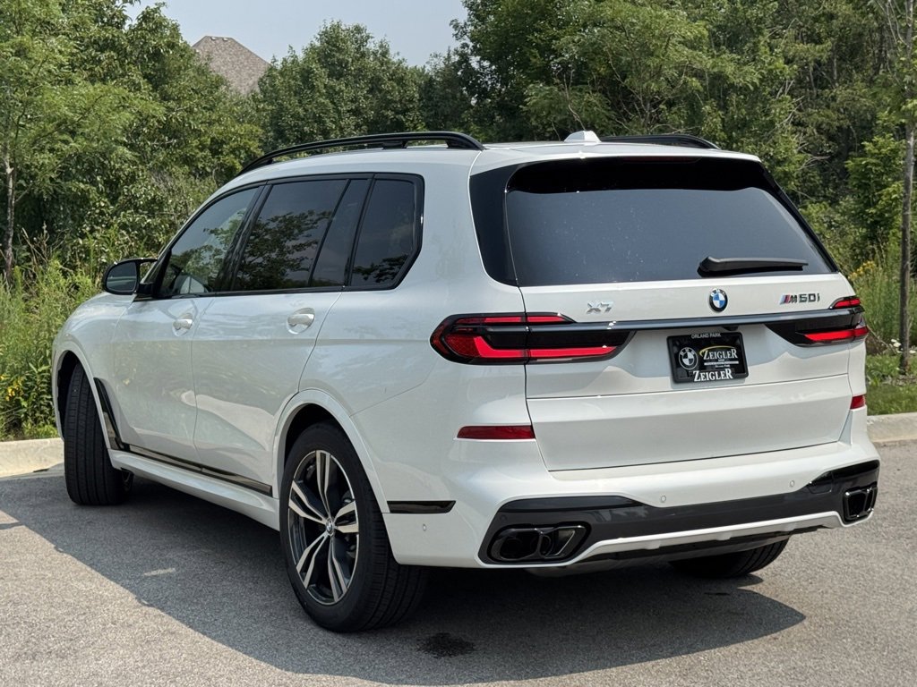 New 2026 BMW X7 M60i w/ Executive Package image 4