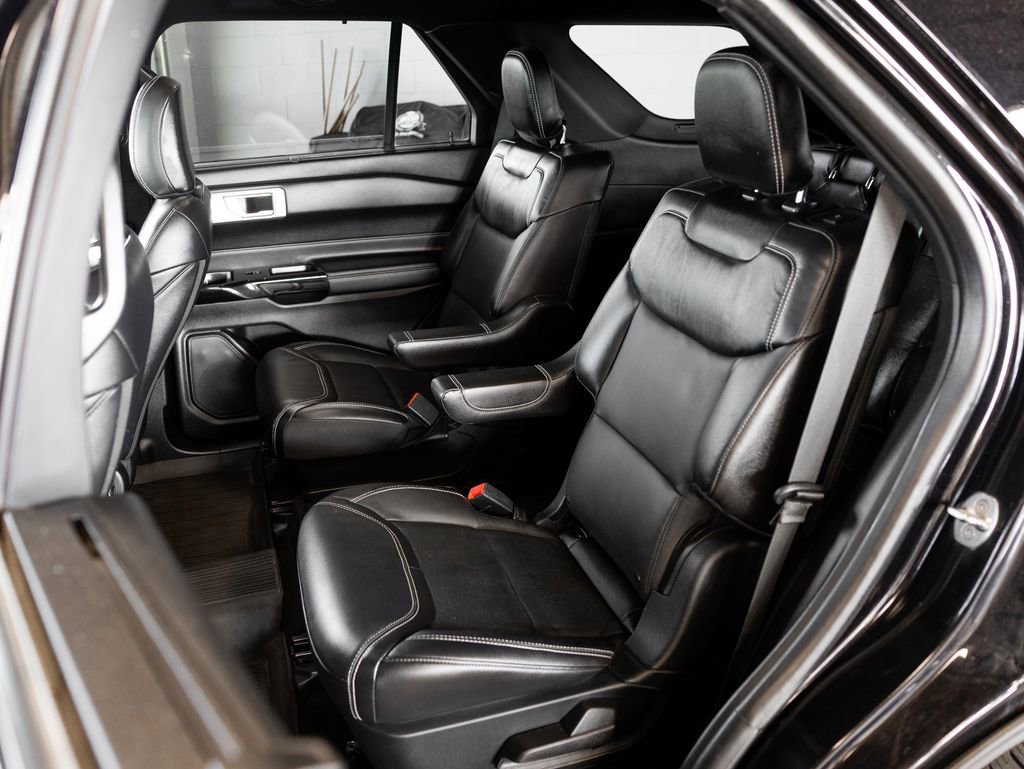 Used 2021 Ford Explorer ST w/ Equipment Group 401A image 12