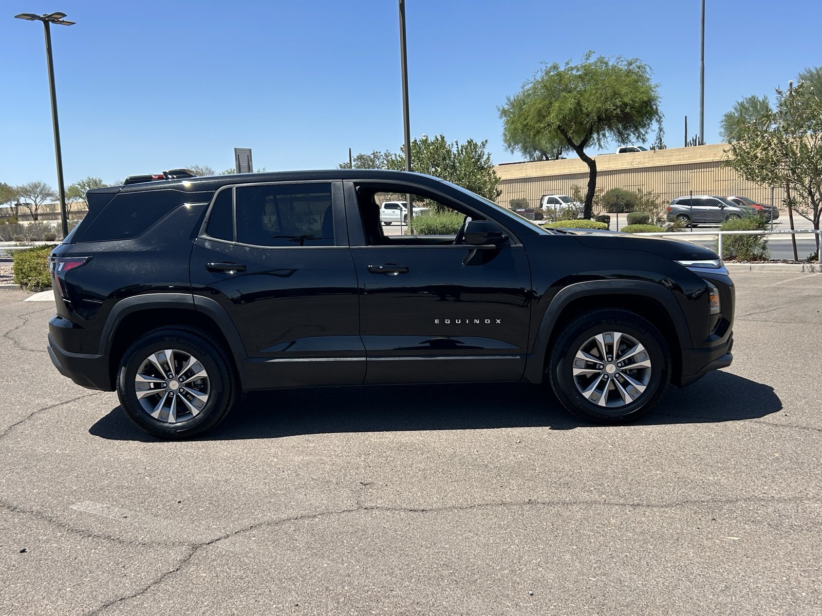 Certified 2025 Chevrolet Equinox LT AWD/4WD image 6