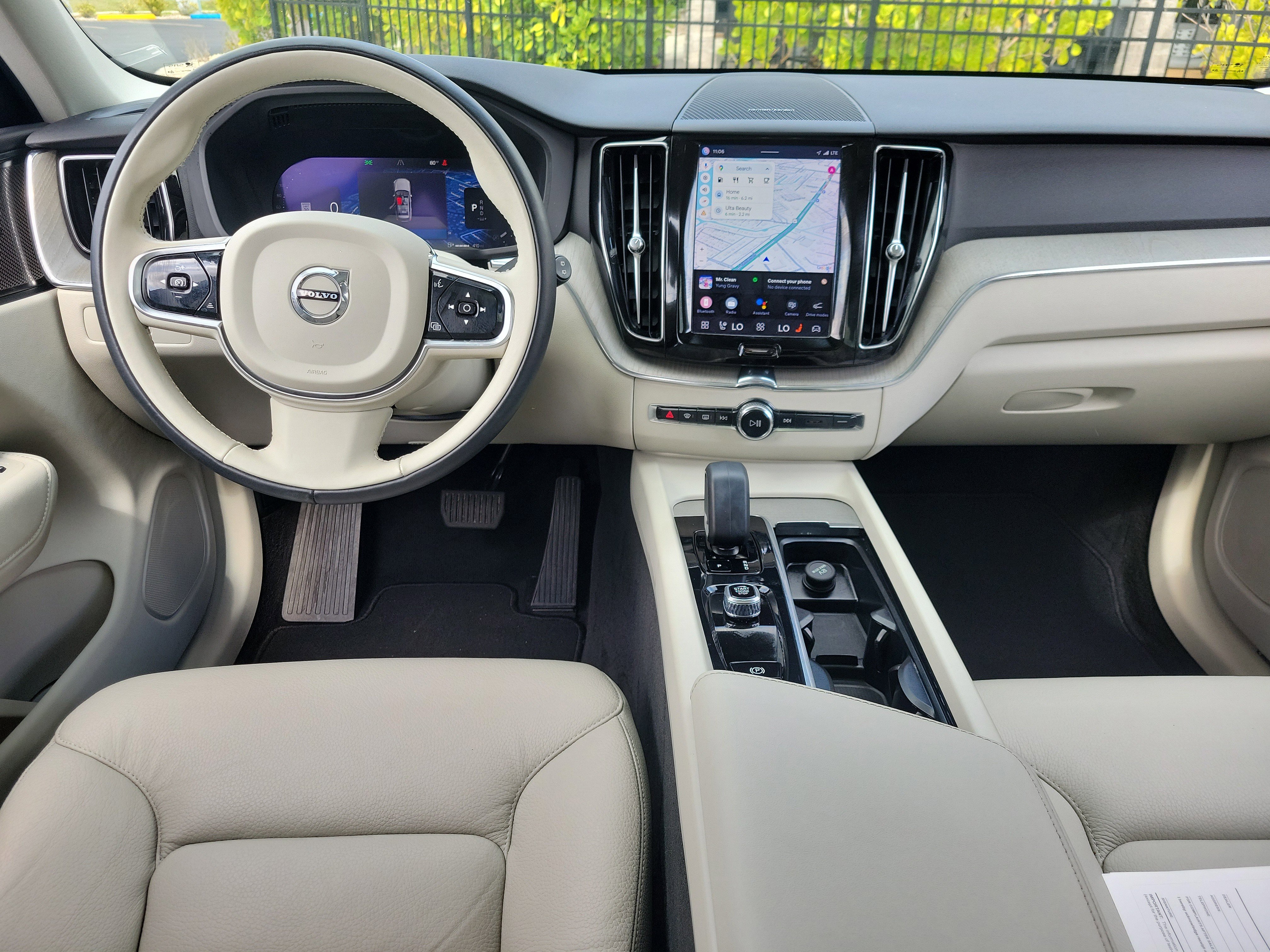 Used 2023 Volvo XC60 B5 Plus w/ Climate Package image 15