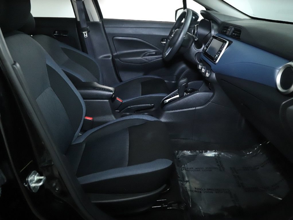 Used 2025 Nissan Versa SV w/ Trunk Package FWD image 33