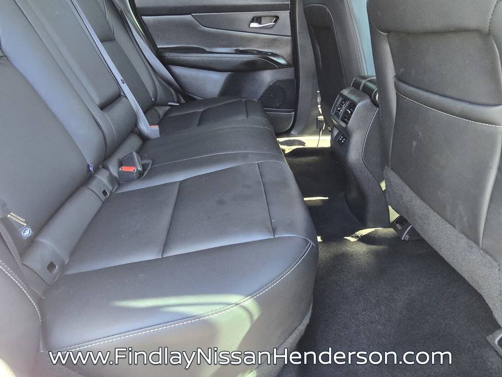 Used 2025 Nissan Murano SV image 15