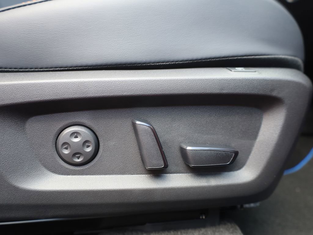 New 2025 Mitsubishi Outlander SEL image 18