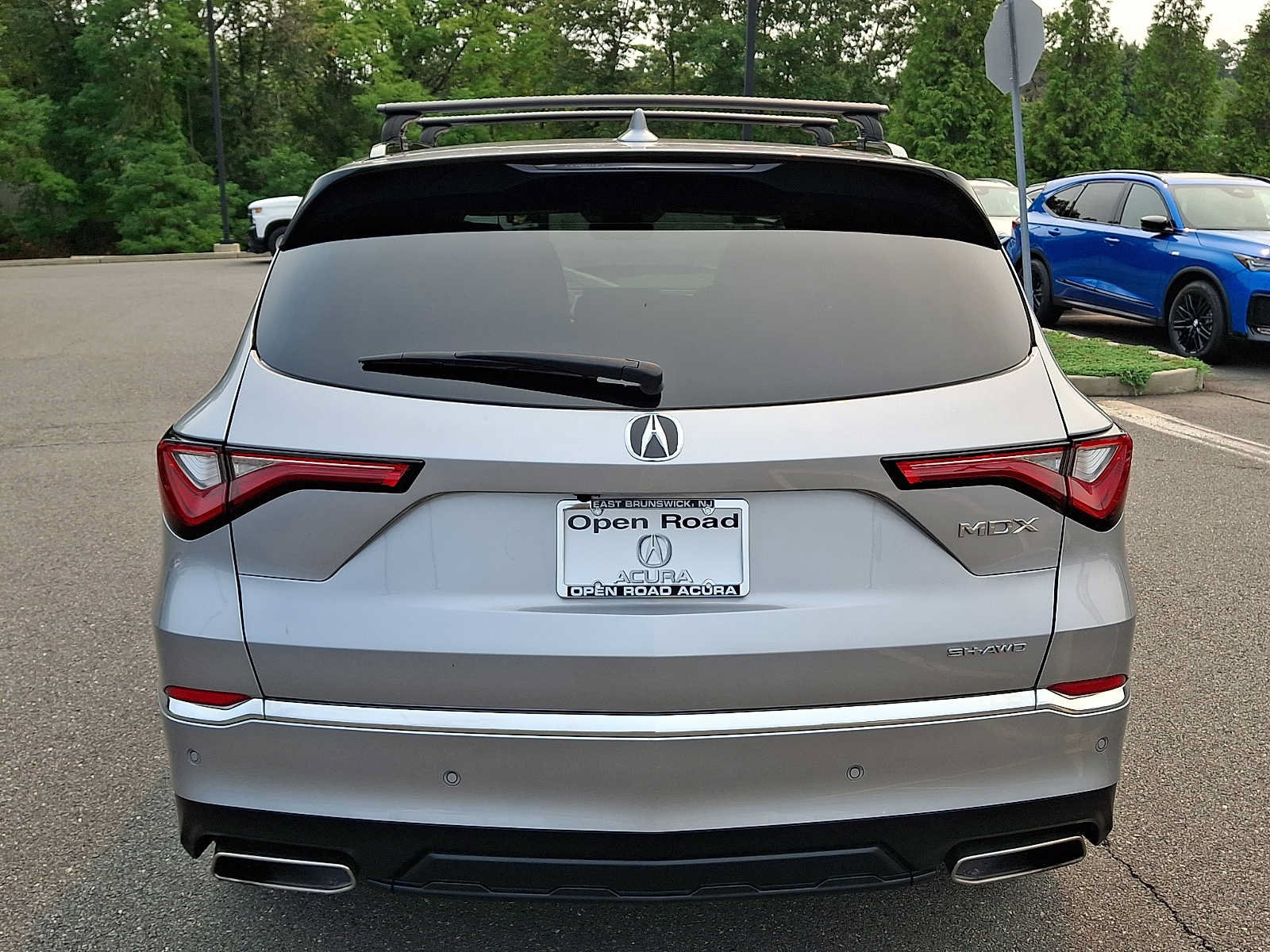 Certified 2024 Acura MDX SH-AWD w/ Technology Package image 5