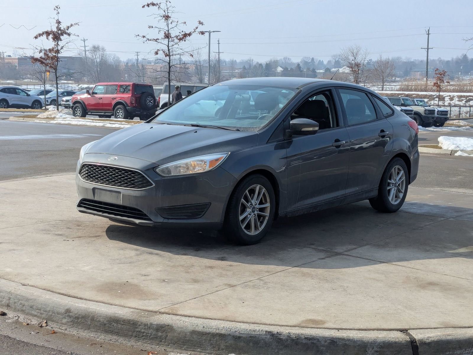 Used 2017 Ford Focus SE image 1