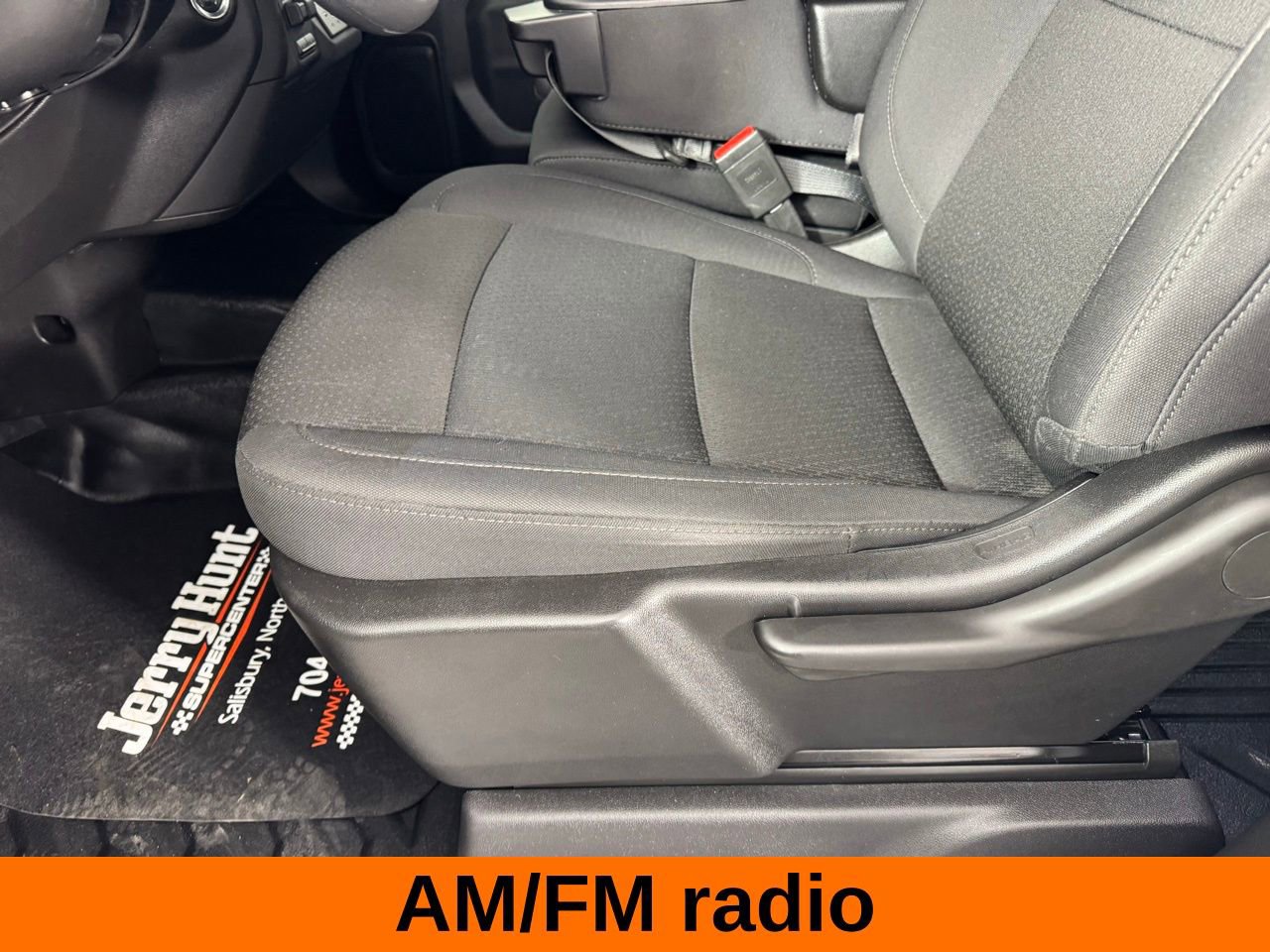 Used 2025 Chevrolet Silverado 3500 W/T image 12