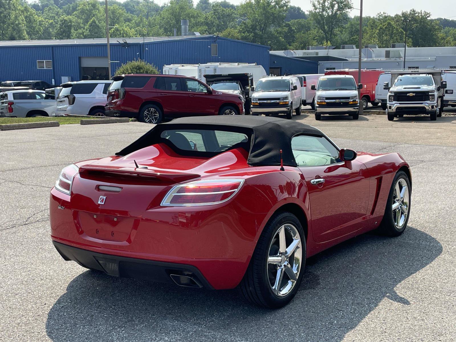 Used 2008 Saturn Sky w/ Premium Trim Package RWD image 3