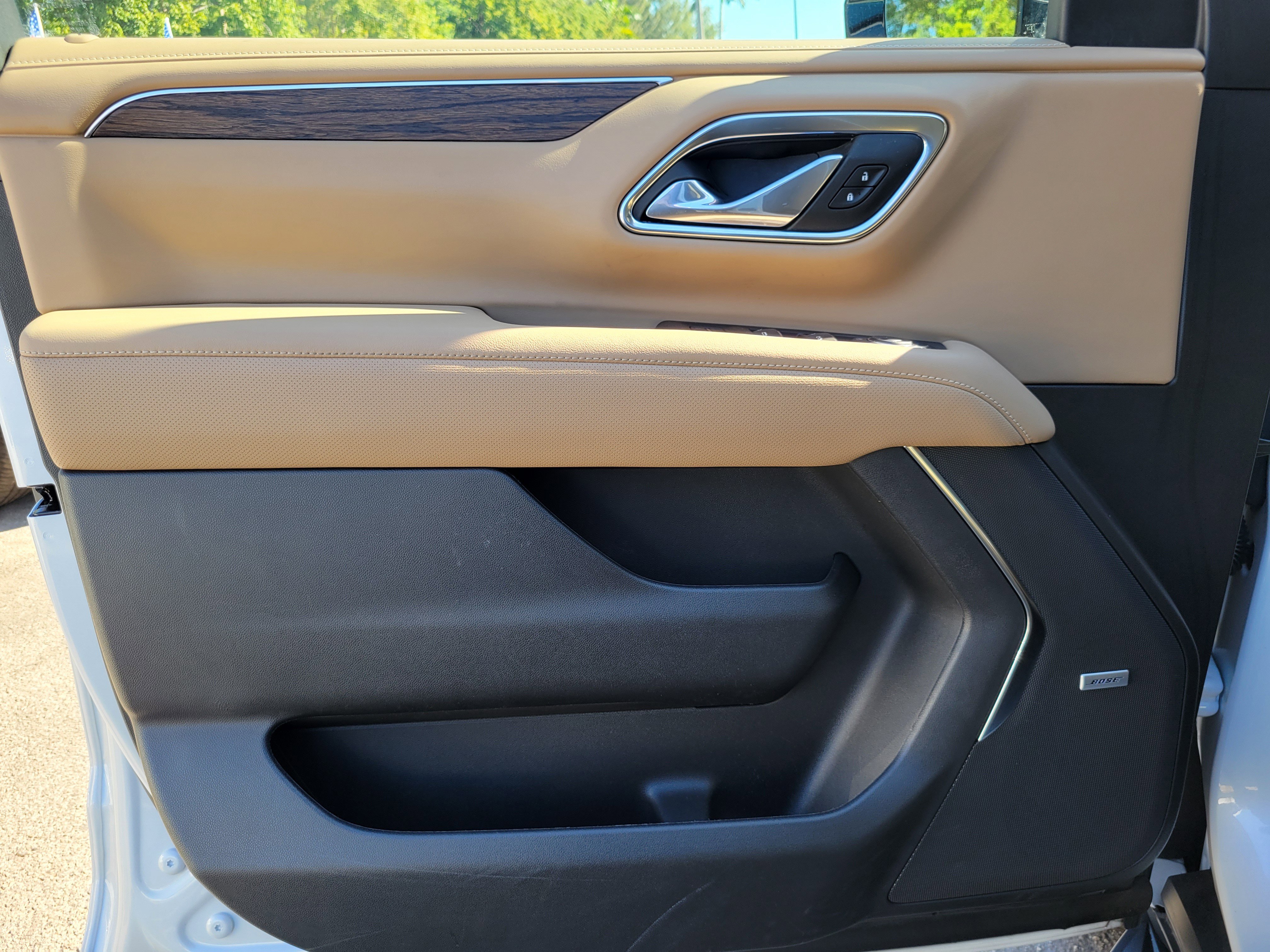 Used 2024 Chevrolet Suburban Premier w/ Premium Package image 26