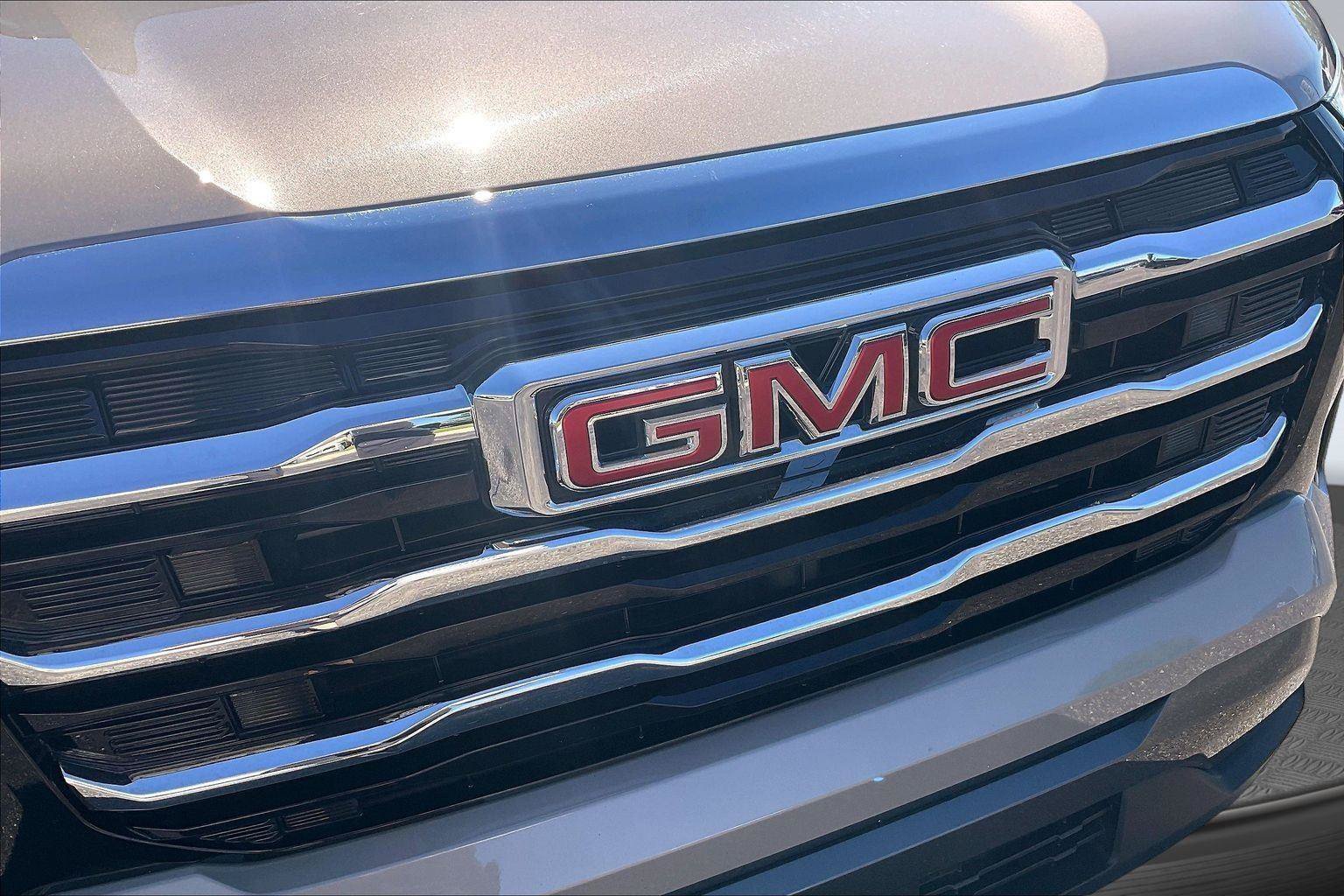 Used 2026 GMC Terrain Elevation FWD image 27