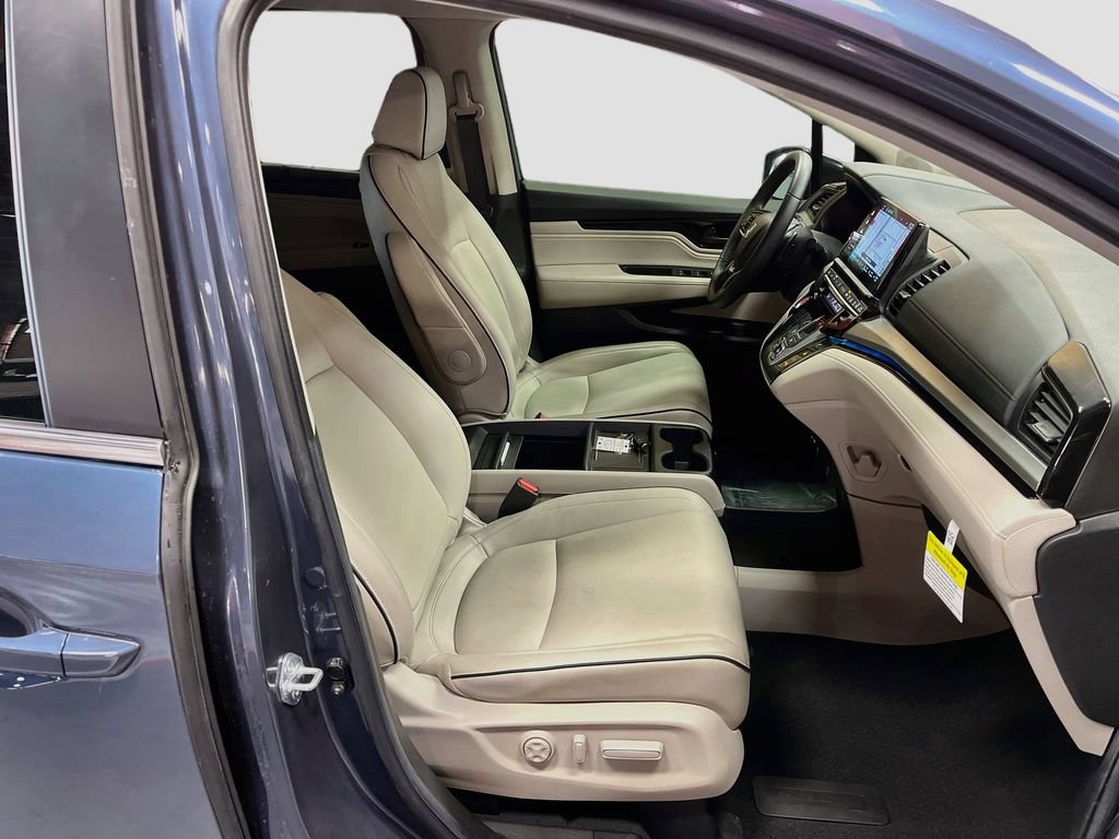 Used 2025 Honda Odyssey Touring image 31