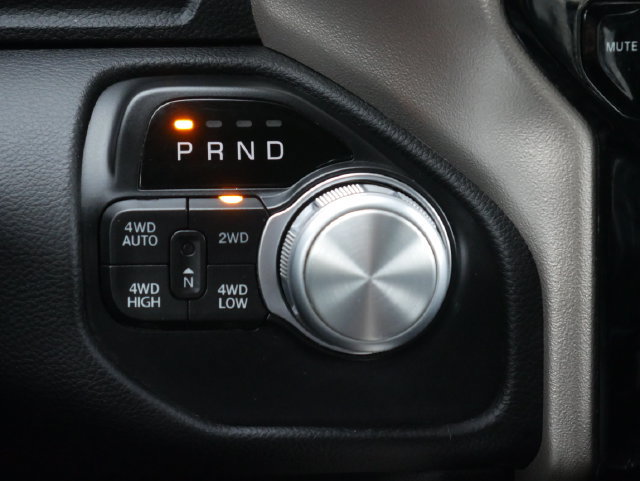 Used 2019 RAM 1500 Laramie AWD/4WD image 21