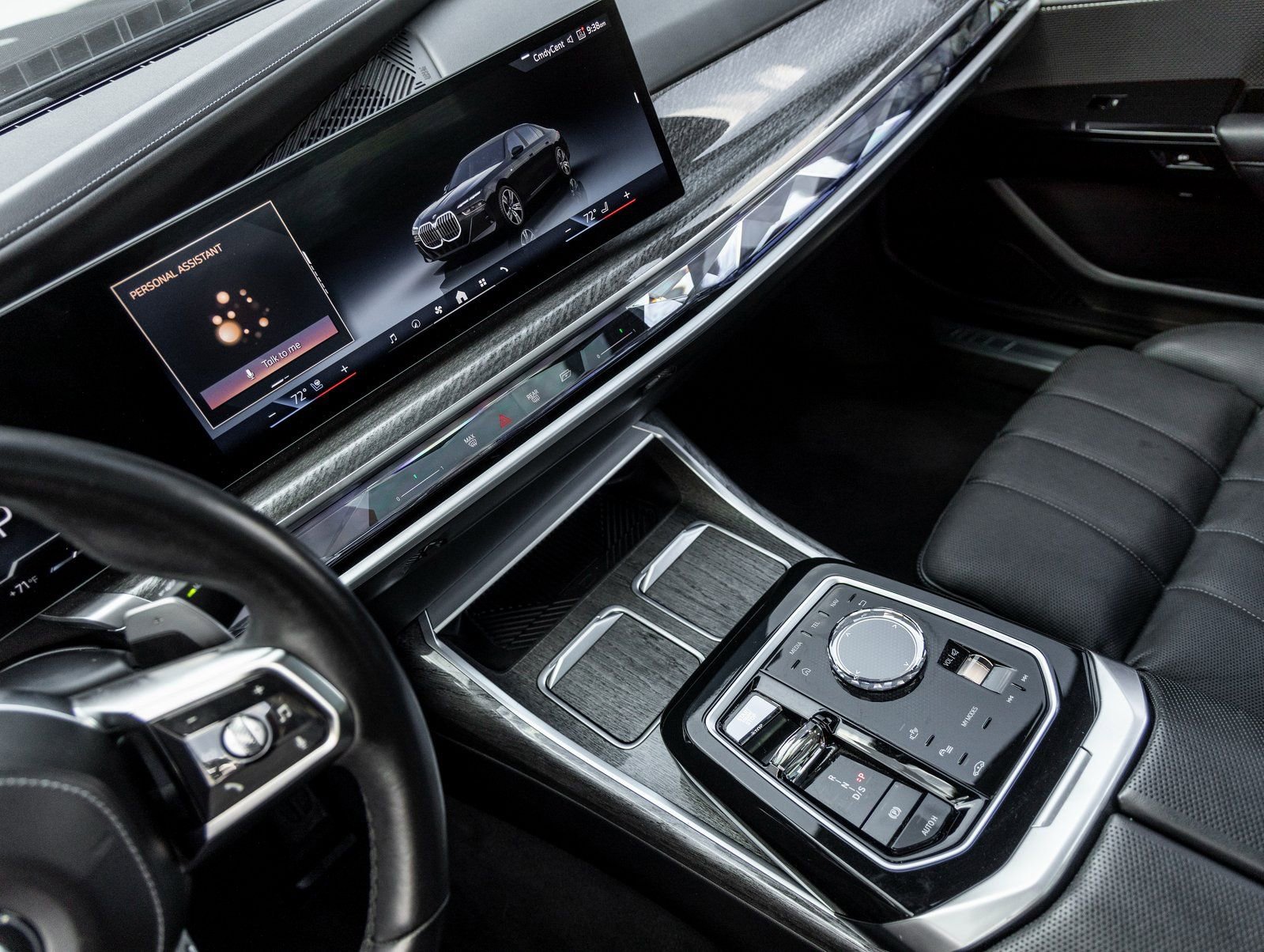 Used 2024 BMW 740i image 31