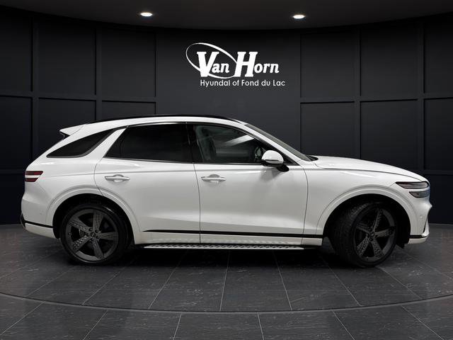 Used 2025 Genesis GV70 2.5T w/ Sport Prestige Package image 2