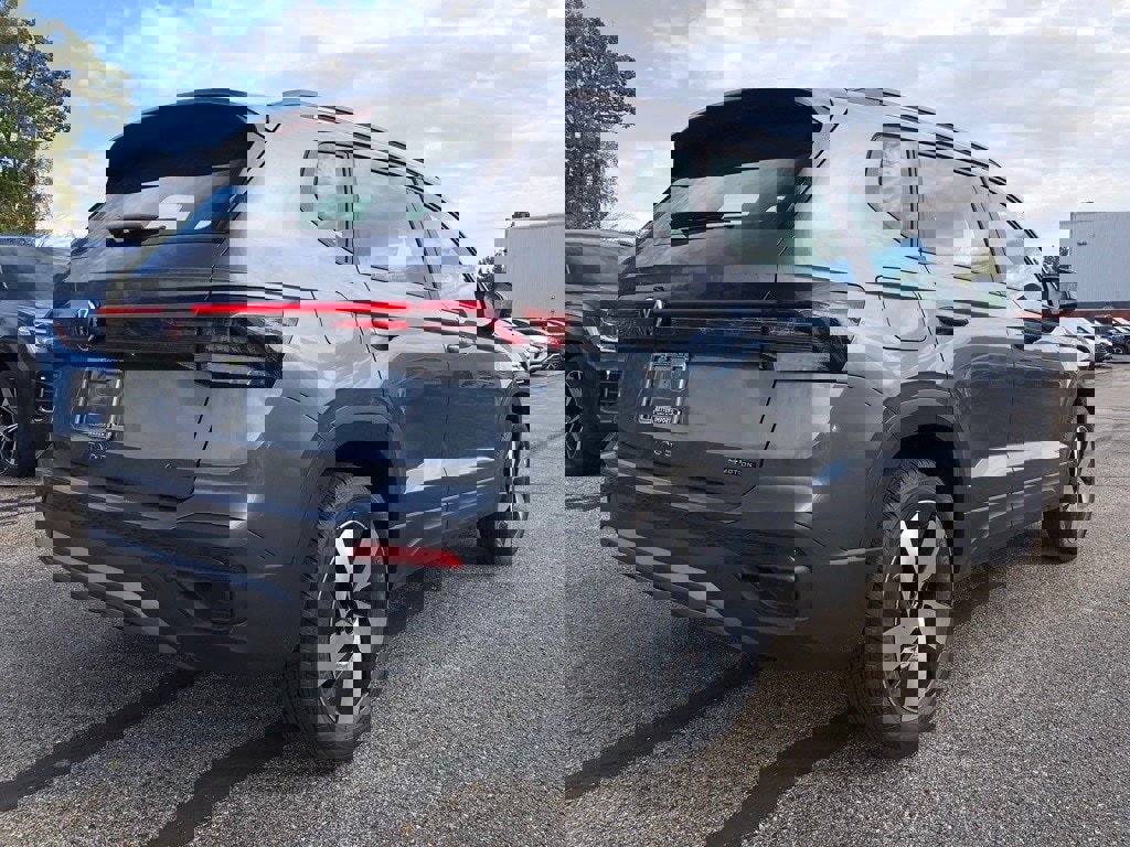 New 2025 Volkswagen Taos S image 6