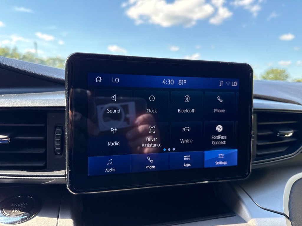Used 2022 Ford Explorer XLT w/ Class IV Trailer Tow Package AWD/4WD image 25
