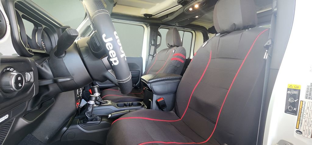 Used 2024 Jeep Gladiator Sport image 15