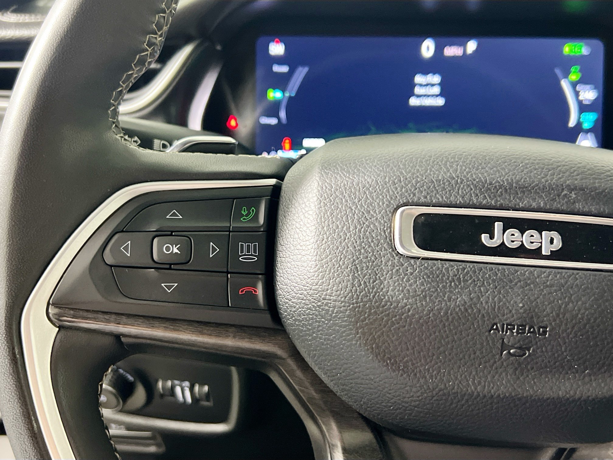 Used 2024 Jeep Grand Cherokee Limited 4xe AWD/4WD image 18
