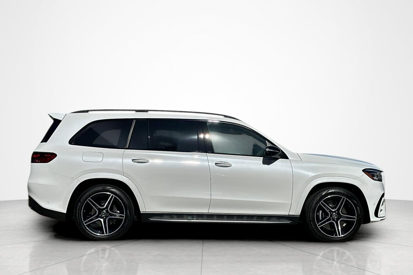 New 2026 Mercedes-Benz GLS 450 4MATIC image 6