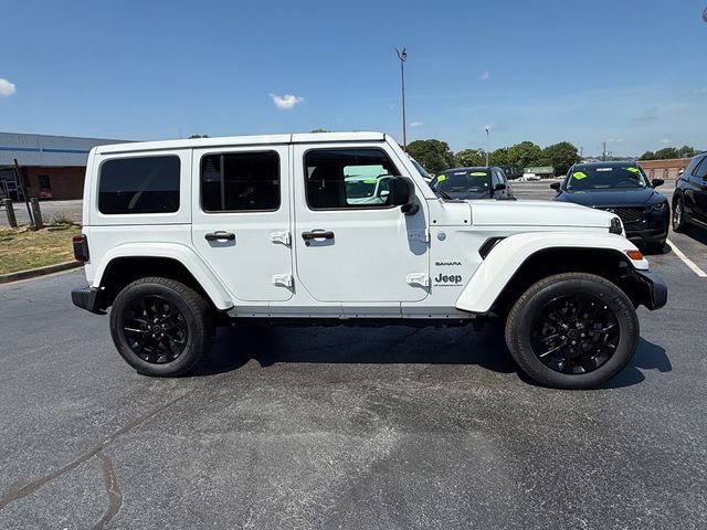 Used 2024 Jeep Wrangler Unlimited Sahara AWD/4WD image 2