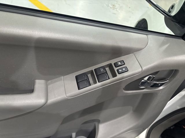 Used 2021 Nissan Frontier SV w/ Midnight Edition Floor Mats image 14