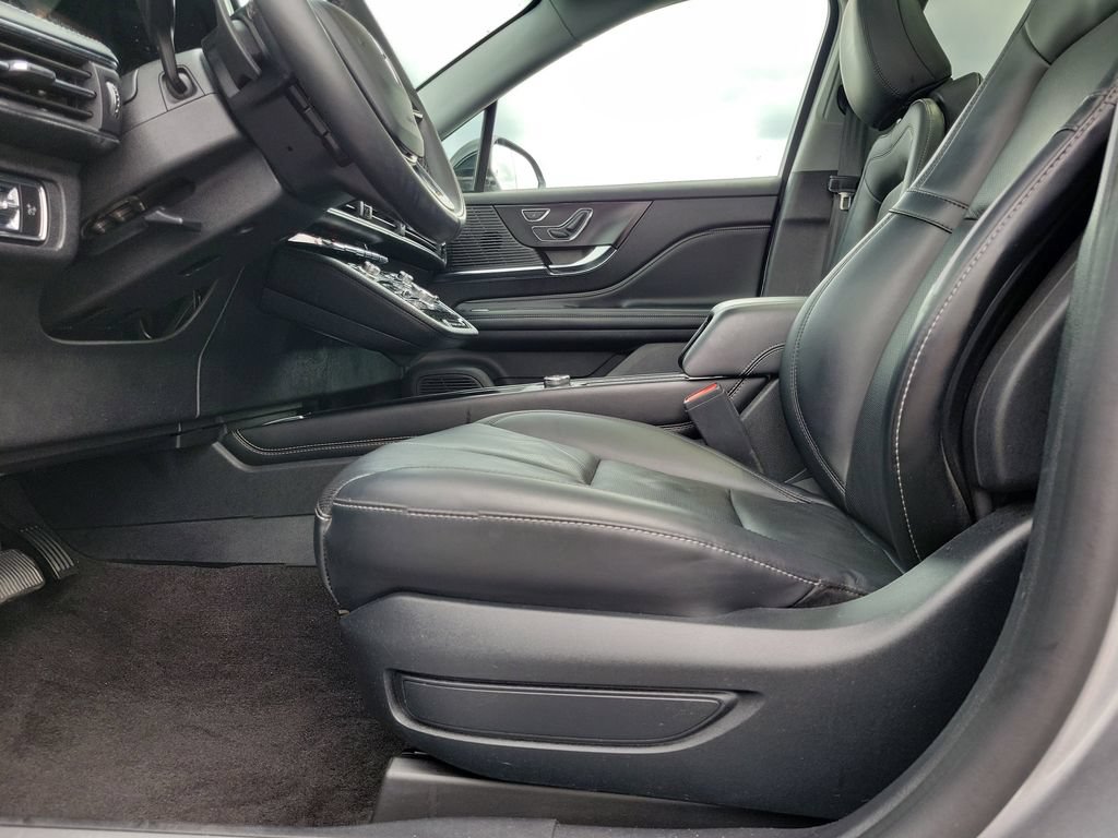 Certified 2022 Lincoln Corsair AWD w/ Premium Package image 19
