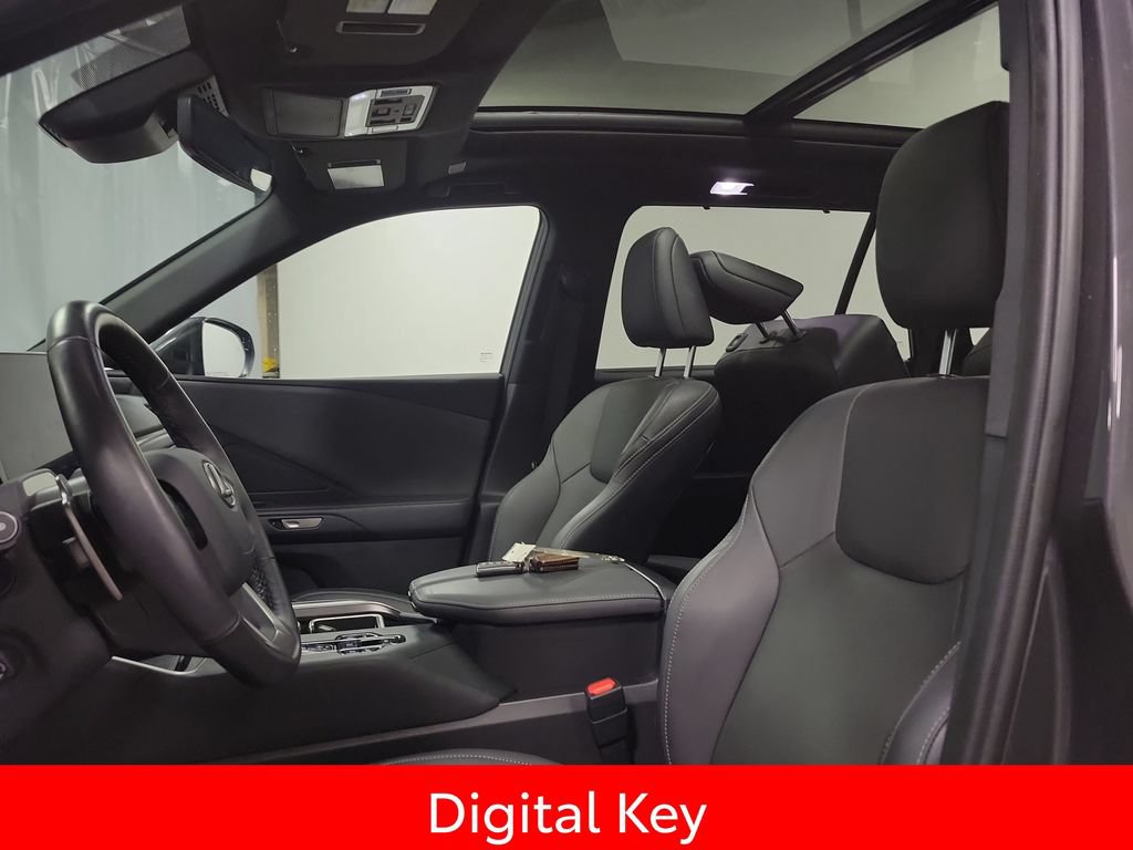 Used 2024 Lexus TX 350 AWD w/ Captains Chair Package image 15