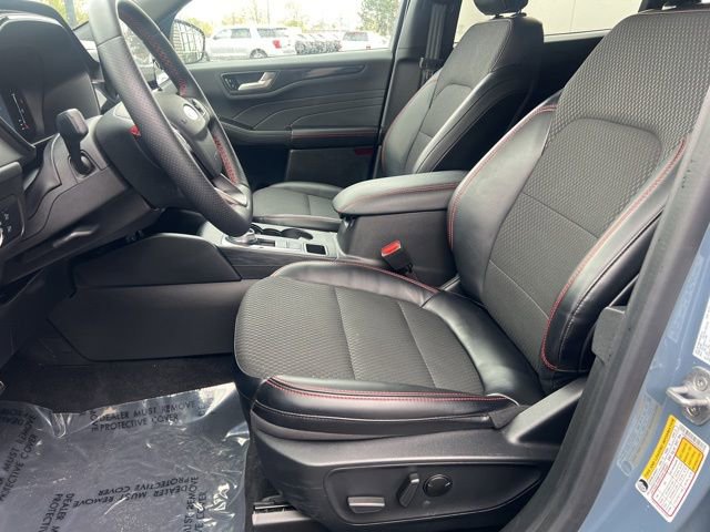 Used 2024 Ford Escape ST-Line w/ Tech Pack #1 AWD/4WD image 19