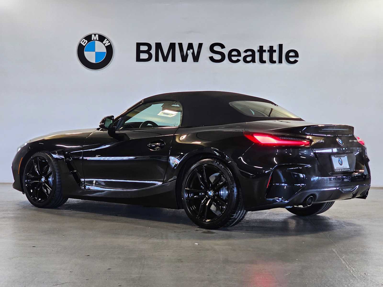 New 2026 BMW Z4 sDrive30i w/ Premium Package RWD image 4