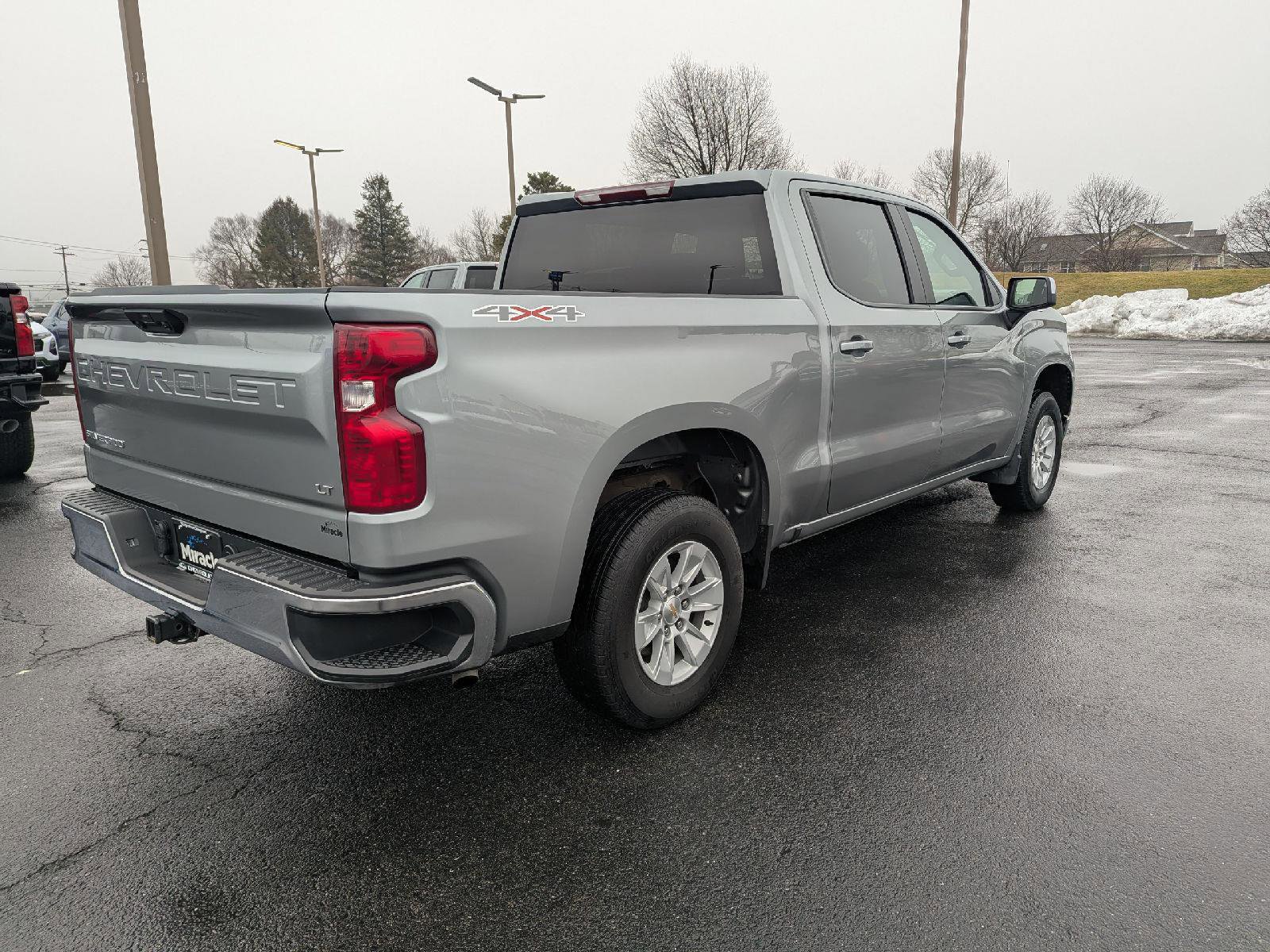 Used 2025 Chevrolet Silverado 1500 LT image 8