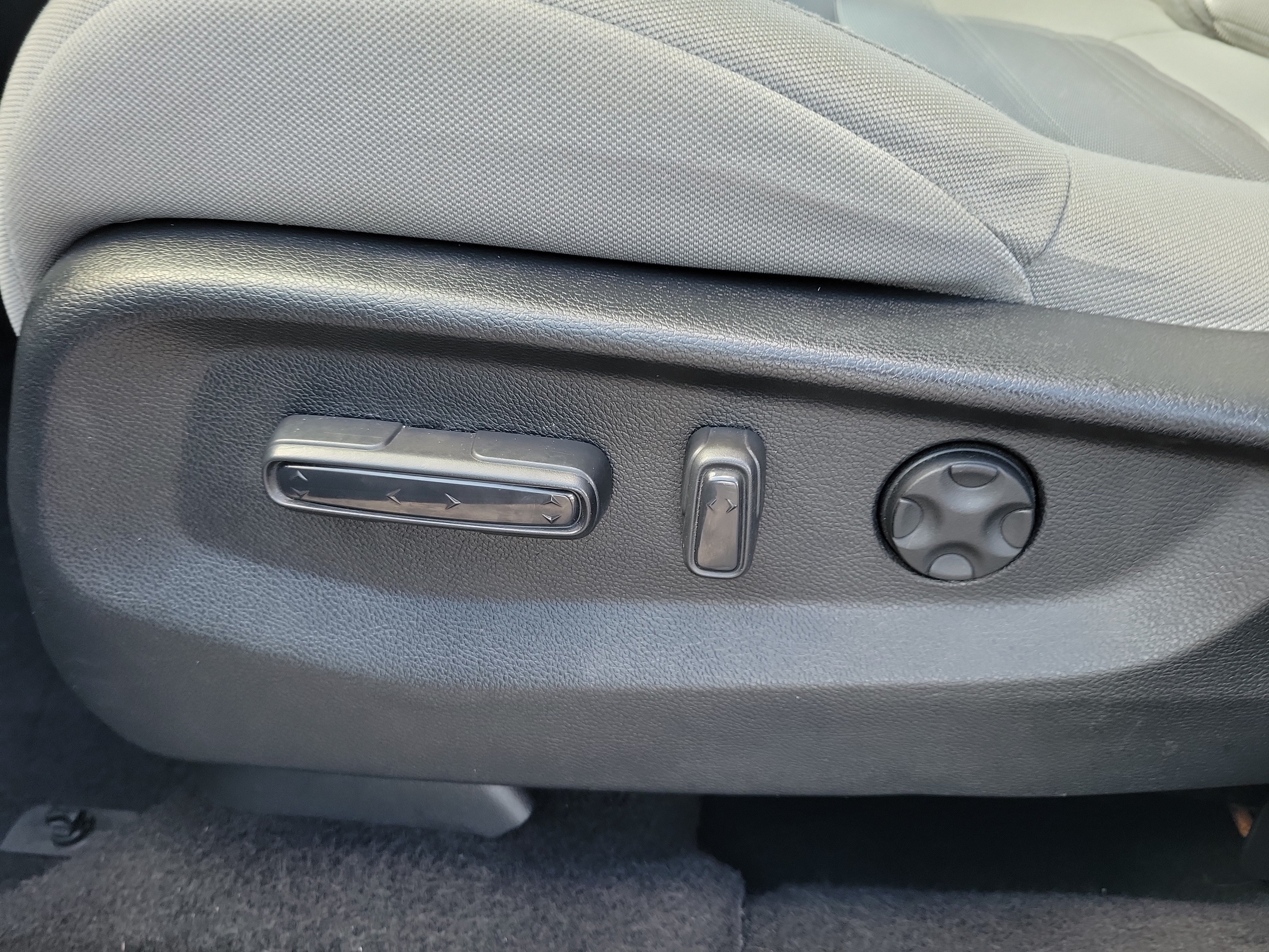 Used 2018 Honda CR-V EX image 21
