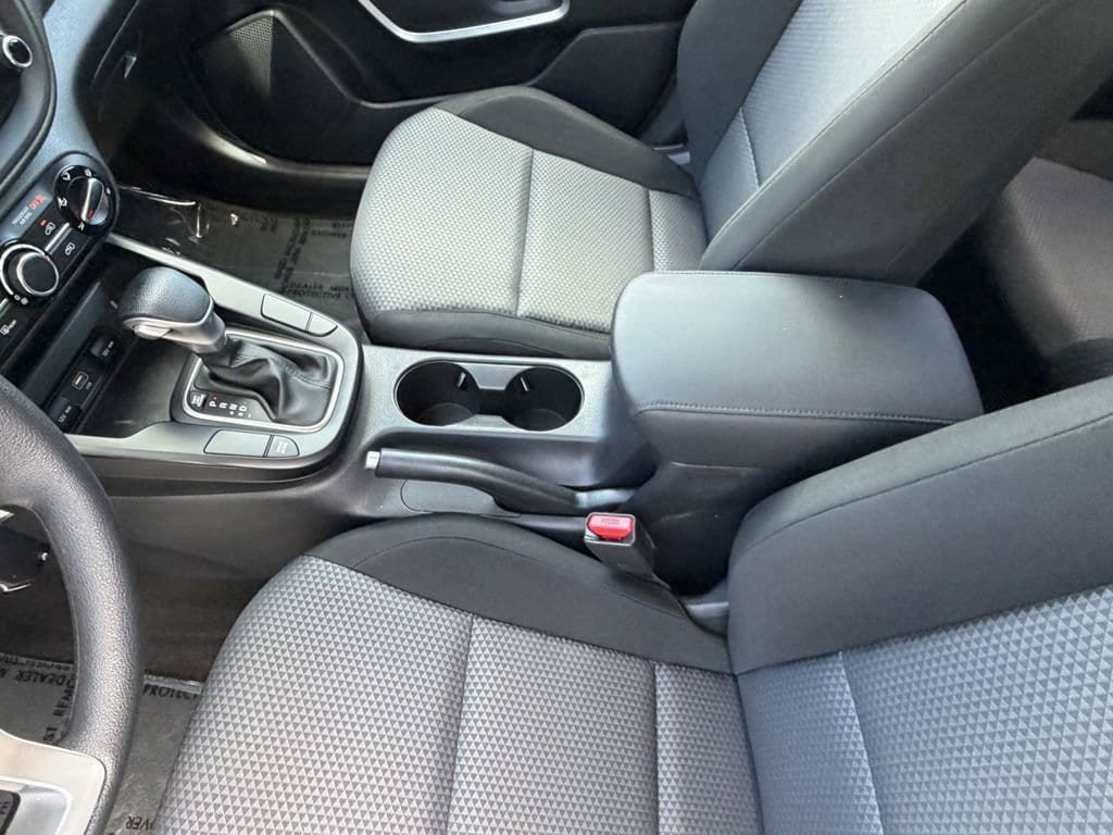 Used 2023 Kia Soul LX FWD image 19