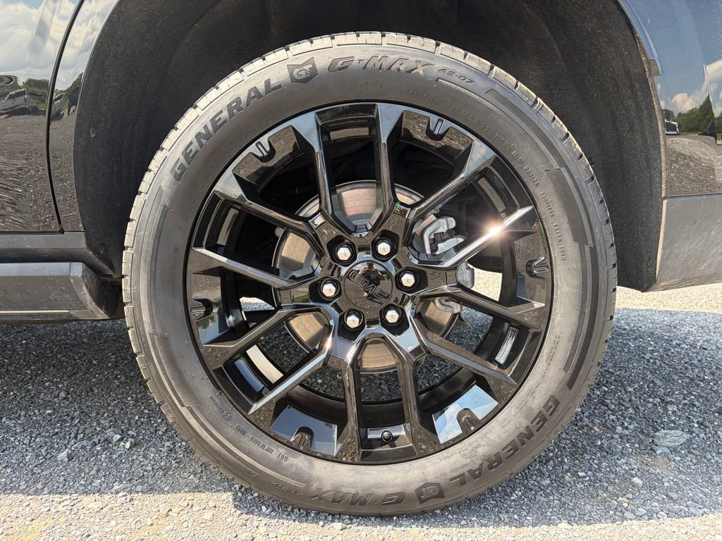Used 2026 GMC Yukon Denali w/ Sun & Power Step Package AWD/4WD image 7