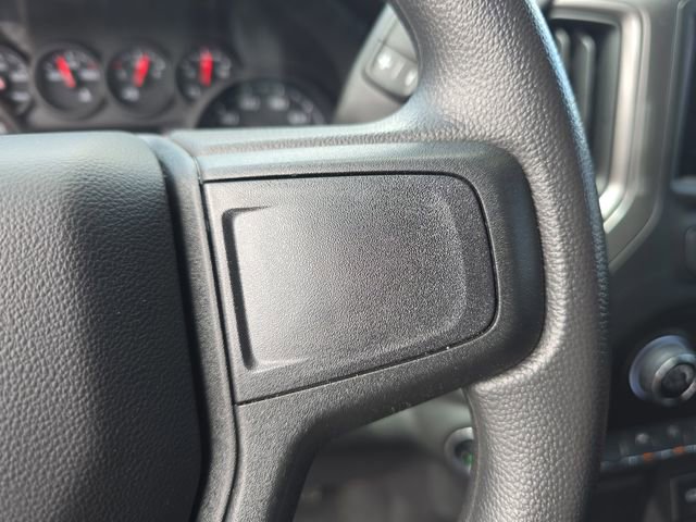 Used 2025 Chevrolet Silverado 1500 Custom image 17