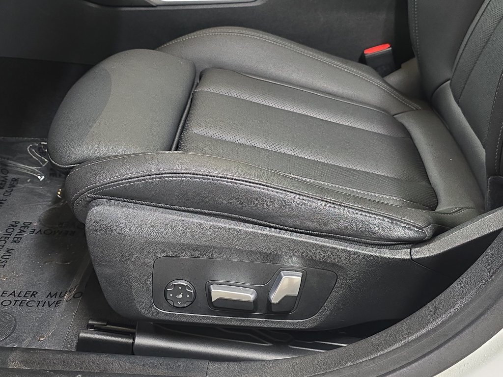 Certified 2023 BMW i4 eDrive40 w/ Premium Package RWD image 28