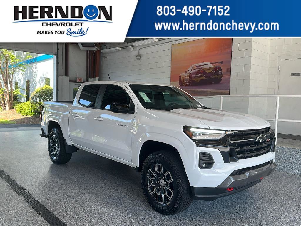 New 2025 Chevrolet Colorado Z71 w/ Z71 Convenience Package 2
