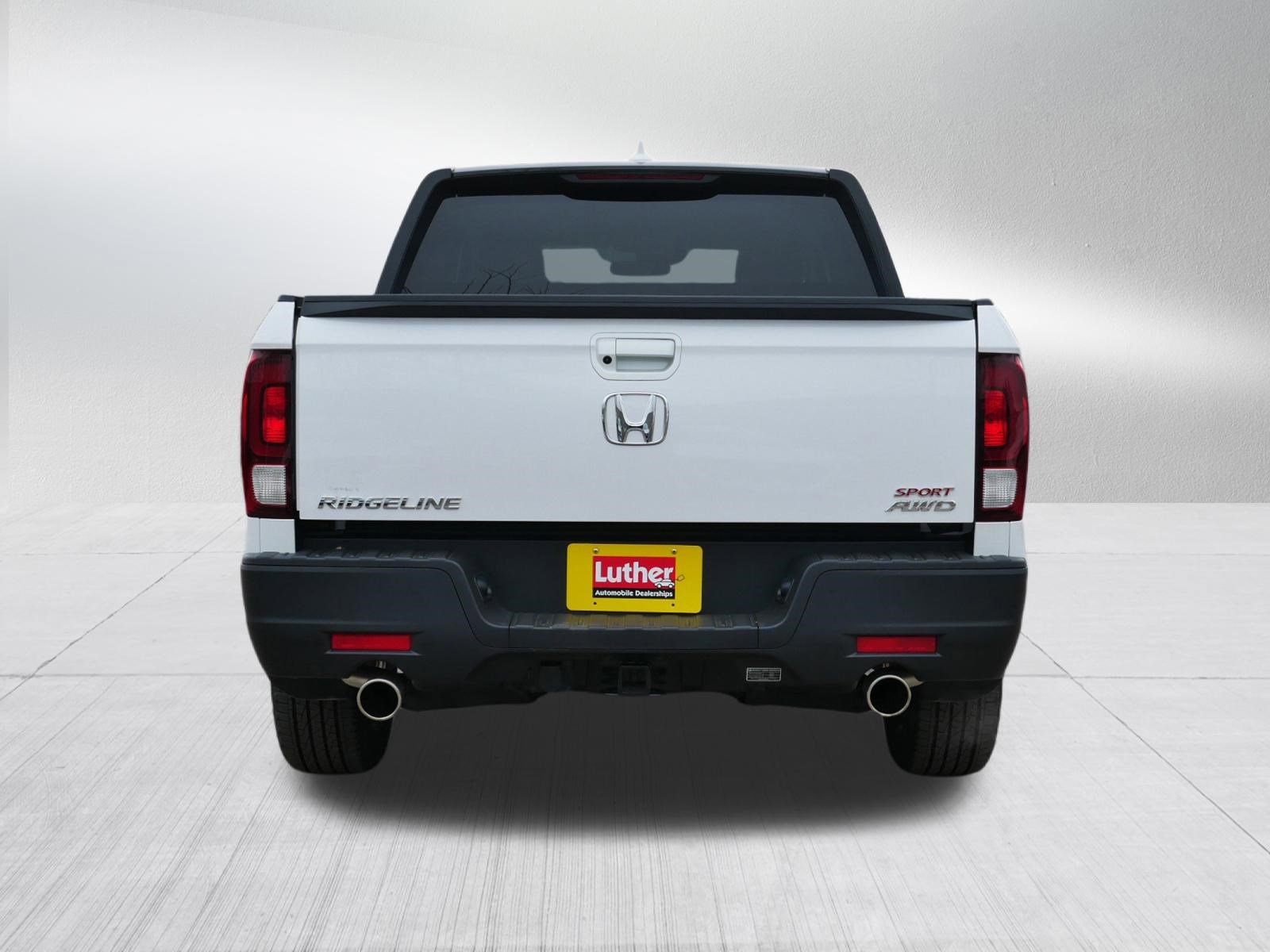 Used 2023 Honda Ridgeline Sport image 6