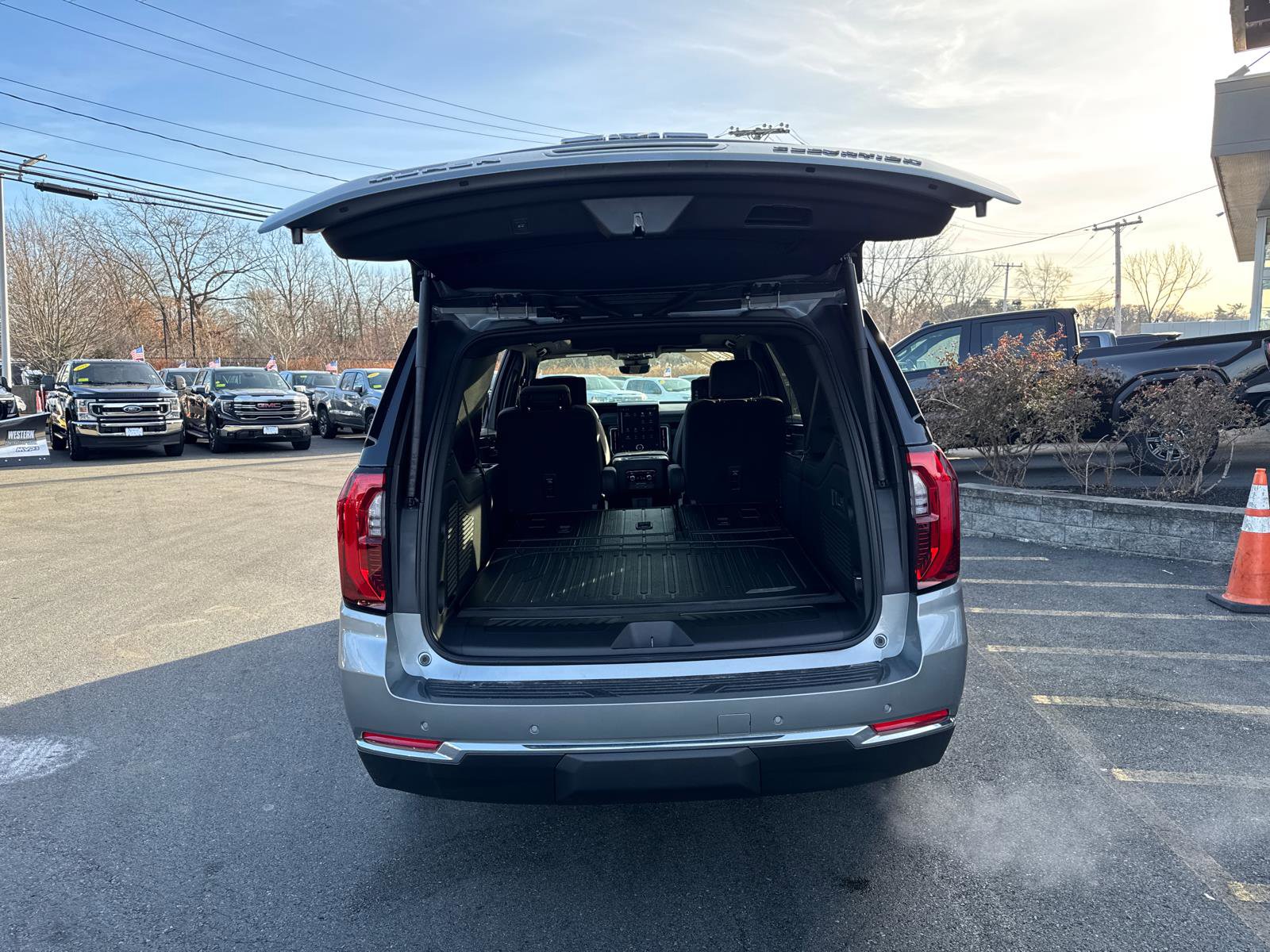 New 2026 GMC Yukon XL Elevation w/ Elevation Premium Package image 40