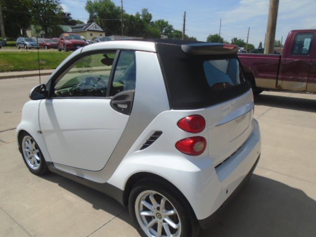 Used 2008 smart fortwo passion RWD image 3
