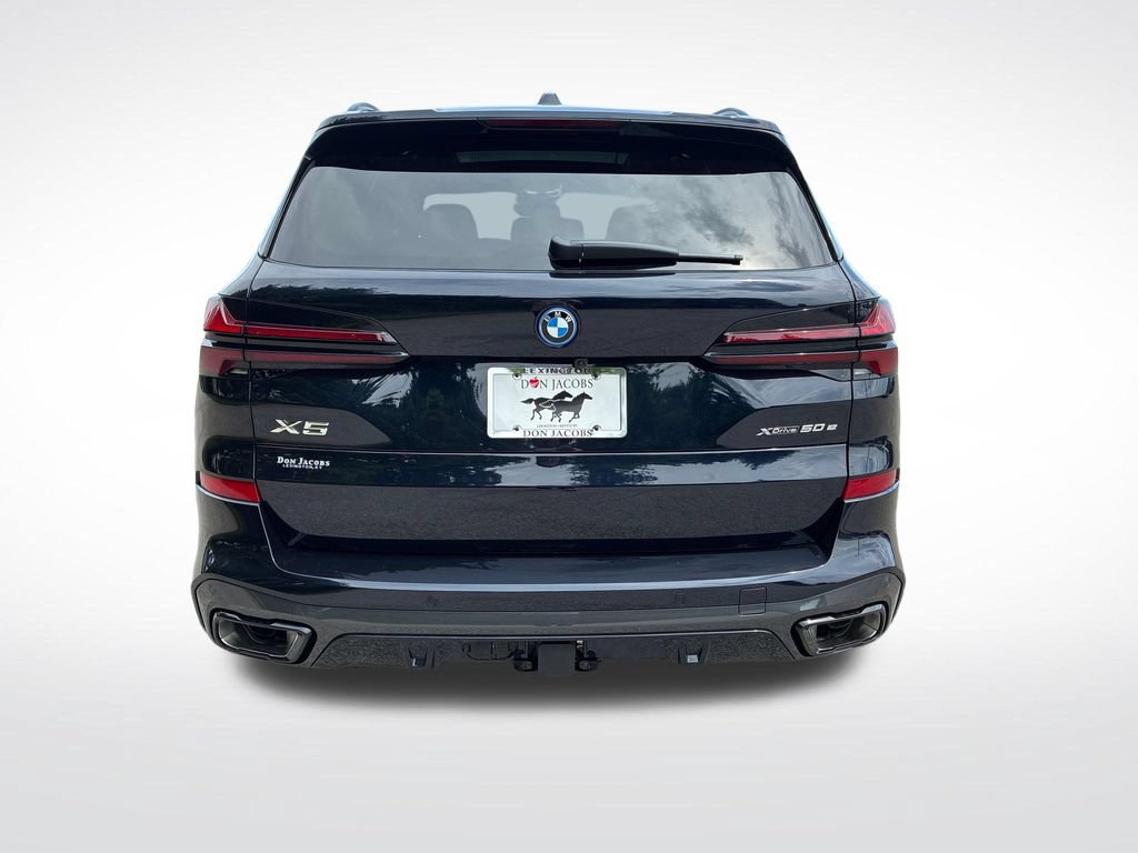New 2026 BMW X5 xDrive50e w/ M Sport Package AWD/4WD image 4